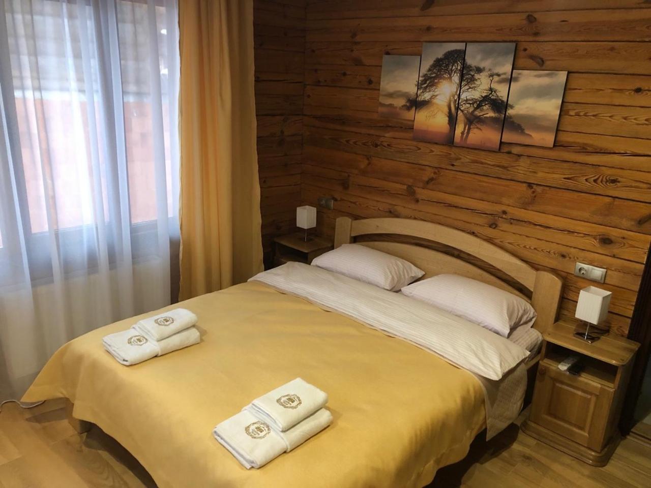 Golden Nest Daire Yablunytsia Dış mekan fotoğraf